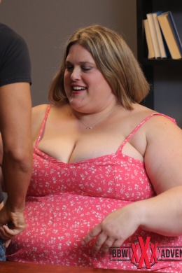 Legendary SSBBW Erin Green in Afternoon Snack